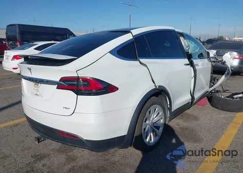 2018 Tesla Model X 100D/75D/P100D from USA, damaged, VIN 5YJXCDE2XJF092146